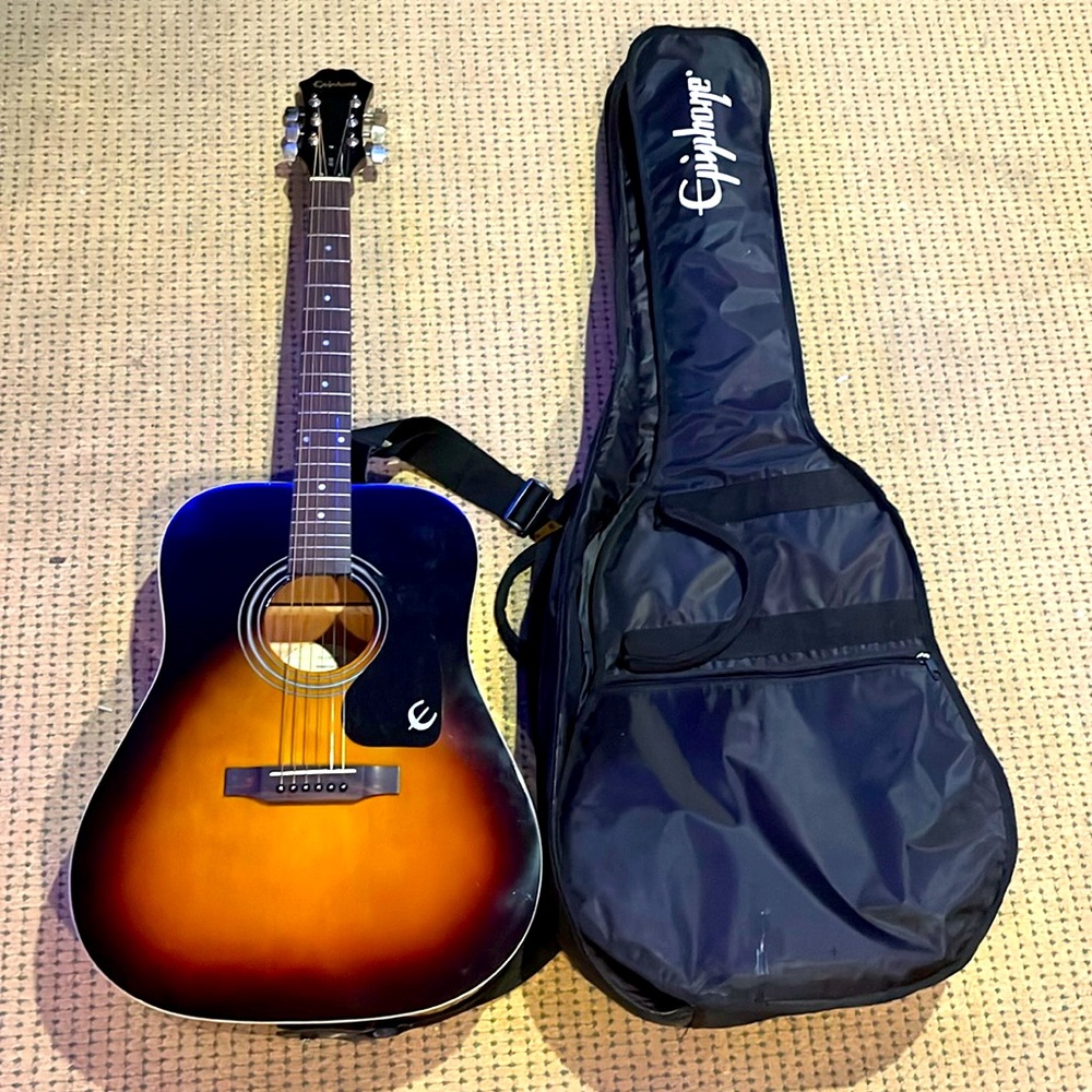 GUITAR (ACOUSTIC - BRAND NEW!!)
